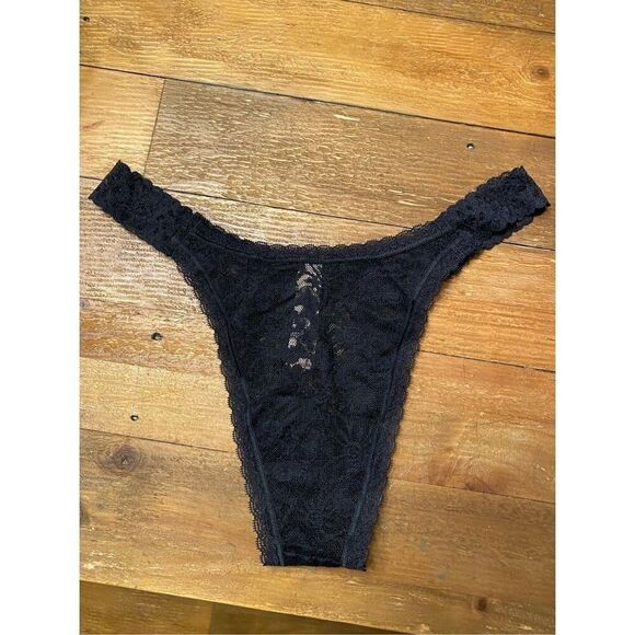 Victorias Secret M set of 3 NWT black lace Brazilian thong panties - Picture 2 of 6